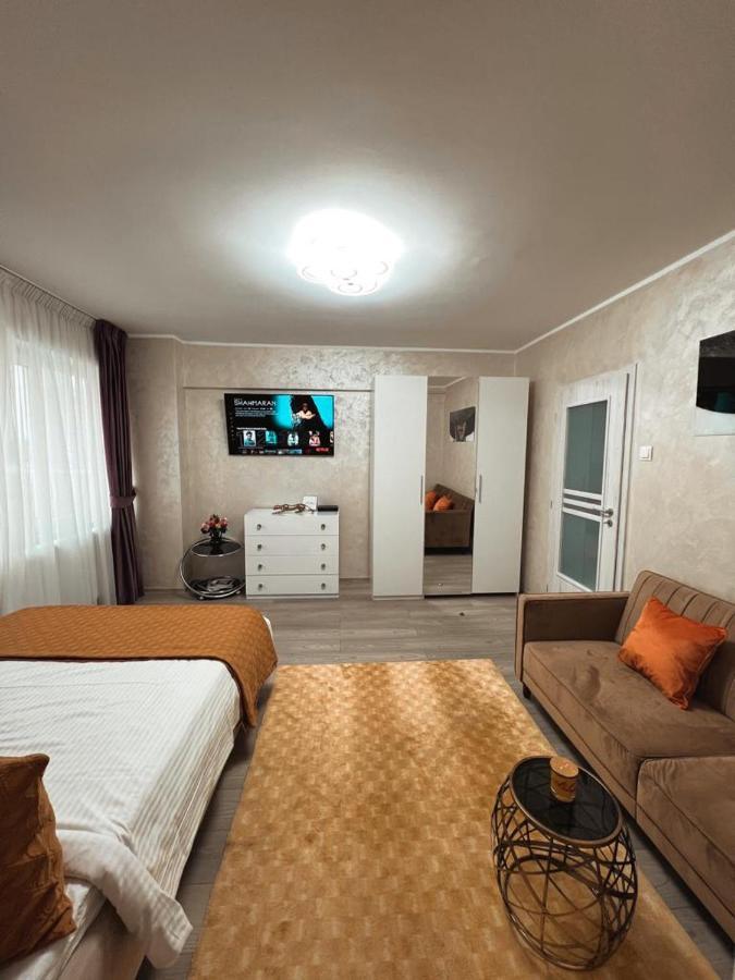 Central Apartament Yaş Dış mekan fotoğraf