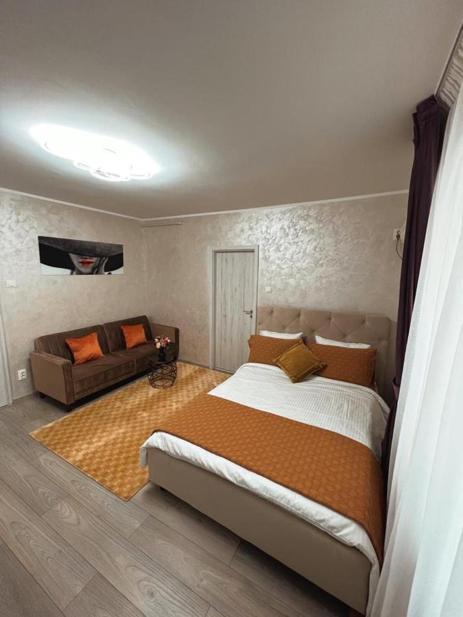 Central Apartament Yaş Dış mekan fotoğraf